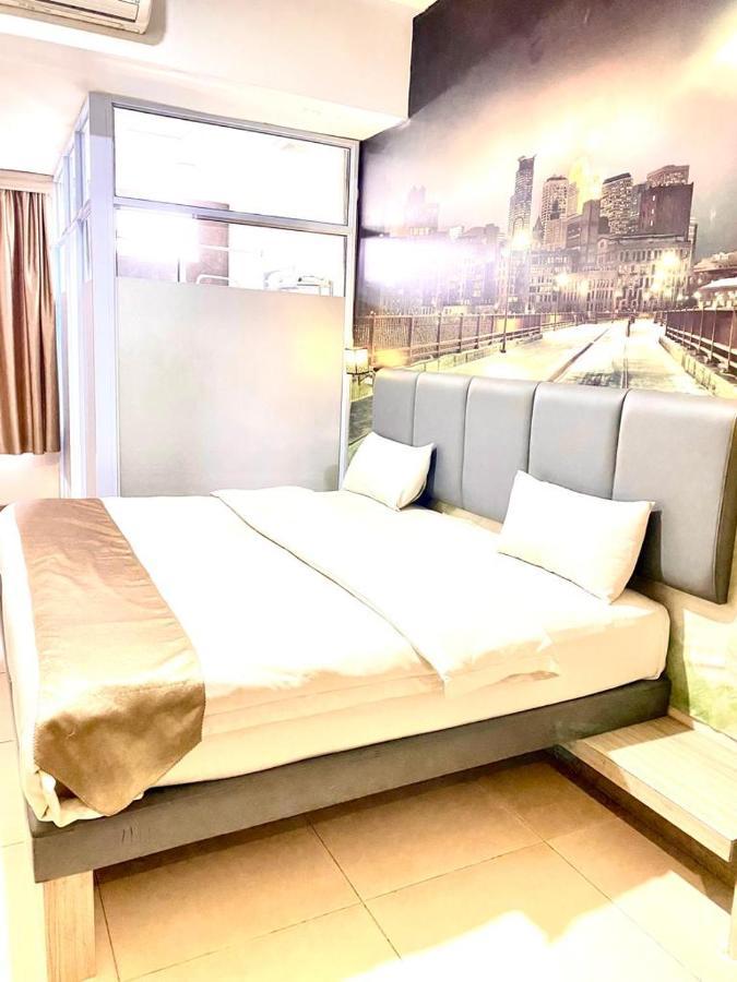 Os Hotel Tanjung Uncang Sagulung Eksteriør billede